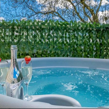 Tattershall Lakes Private Hot Tub Lodge - Sleeps 6 Lincoln Exterior photo